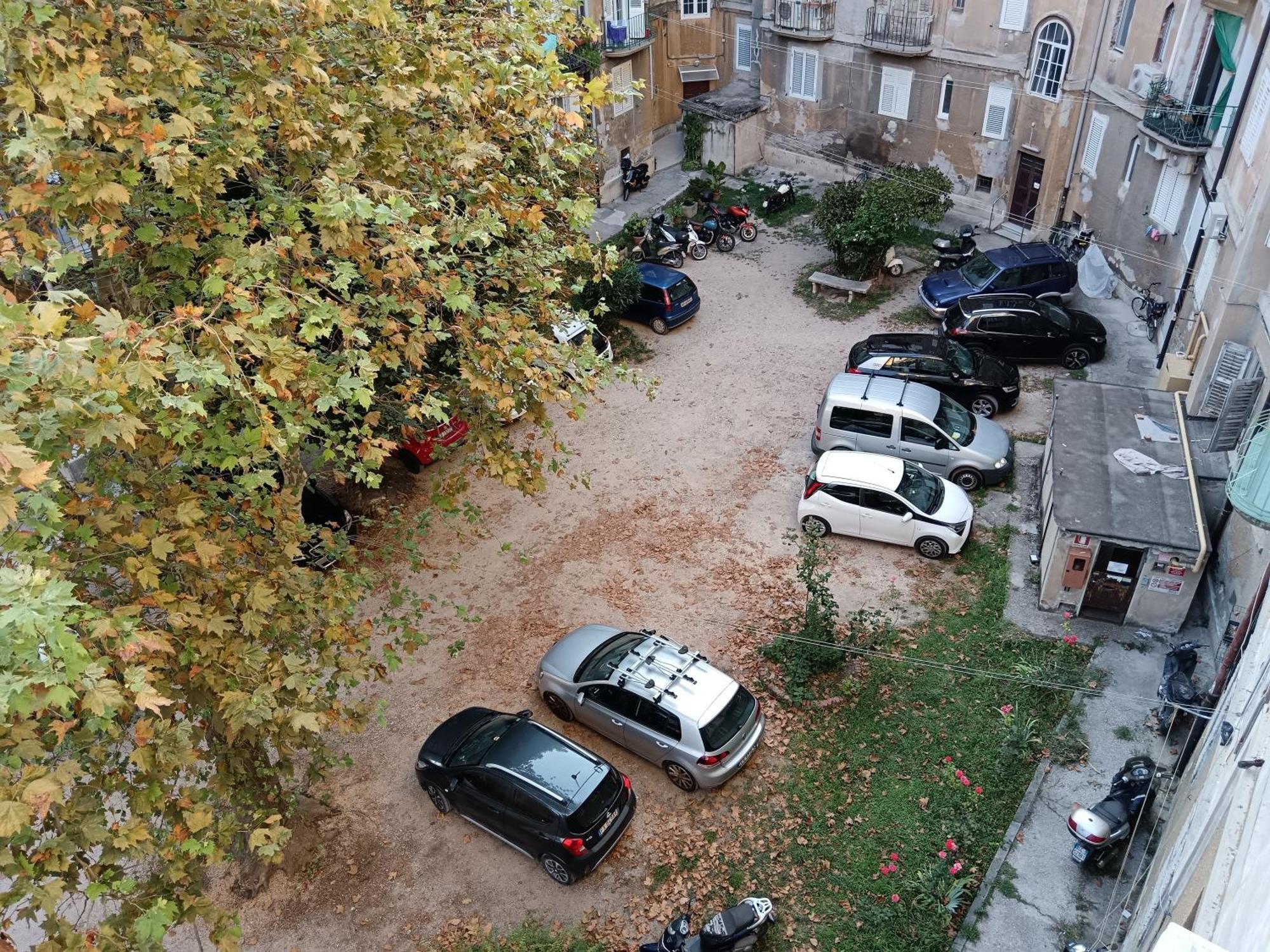 La Chicca Di Cocco Lägenhet Trieste Exteriör bild